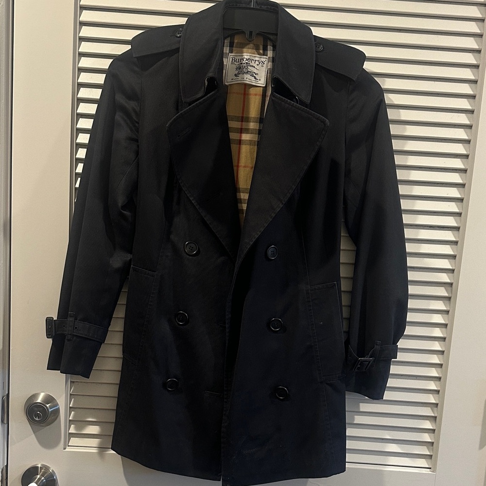 VTG Burberry Classic Black Trench Coat